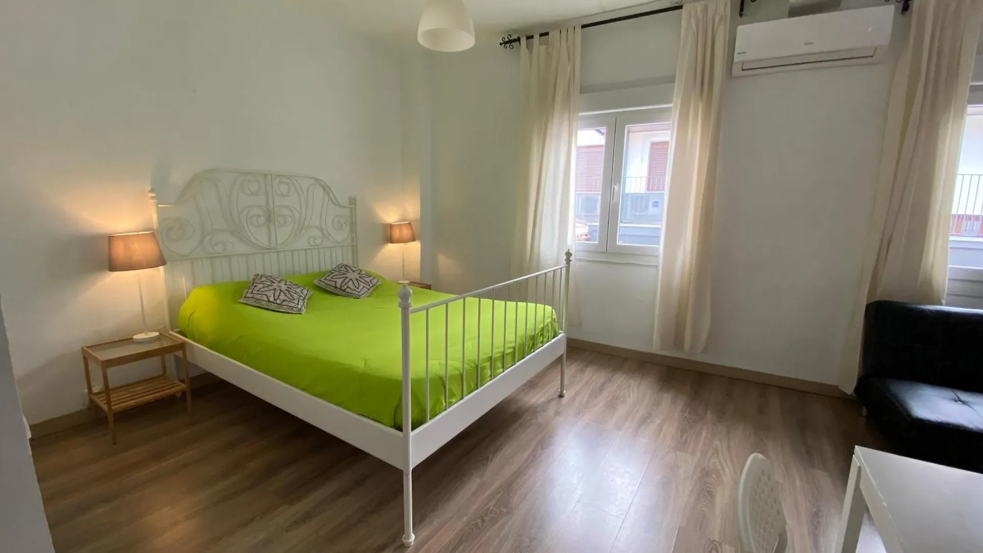 Alojamiento En El Centro De Toledo Apartment