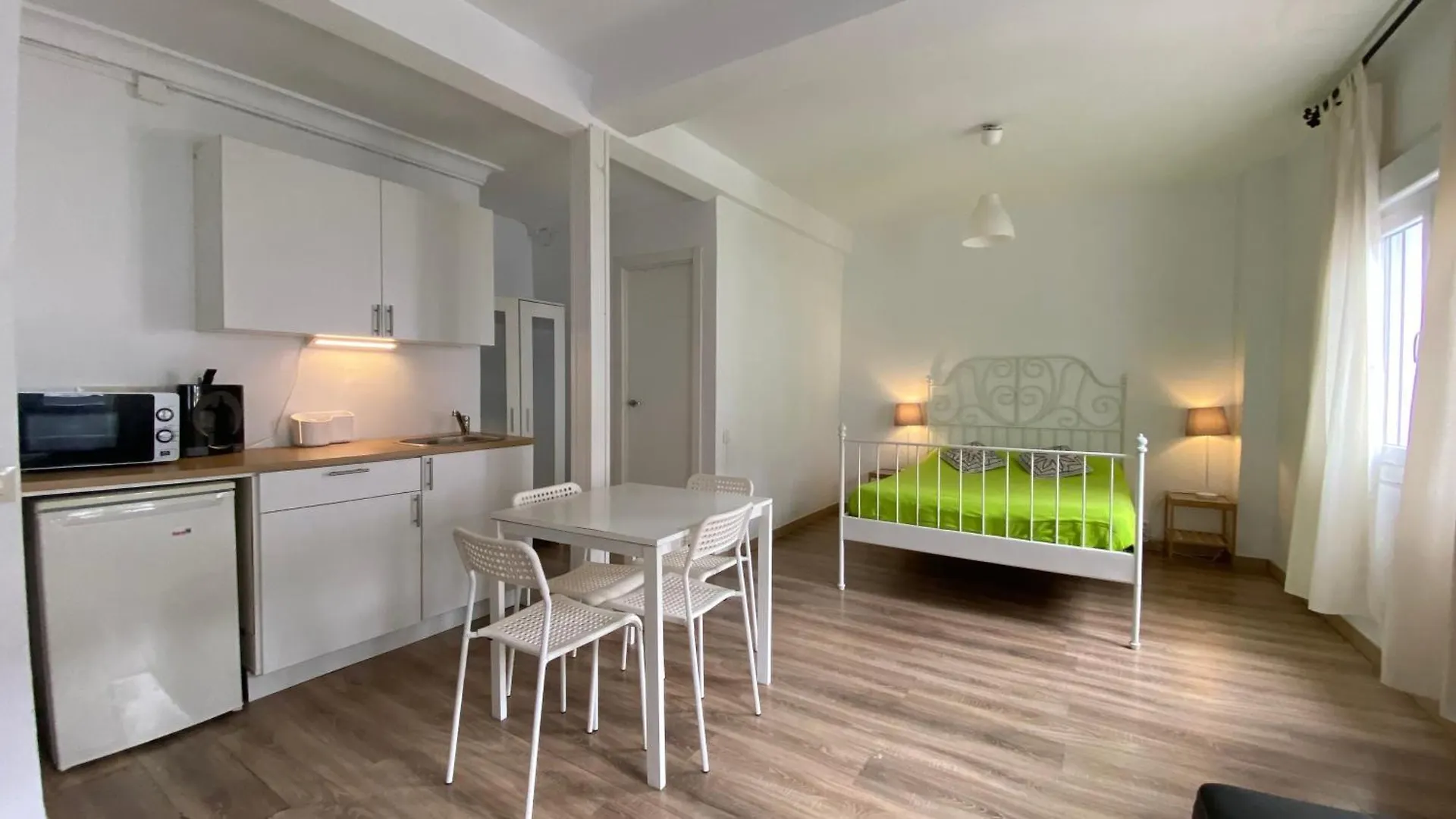 Alojamiento En El Centro De Toledo Apartment