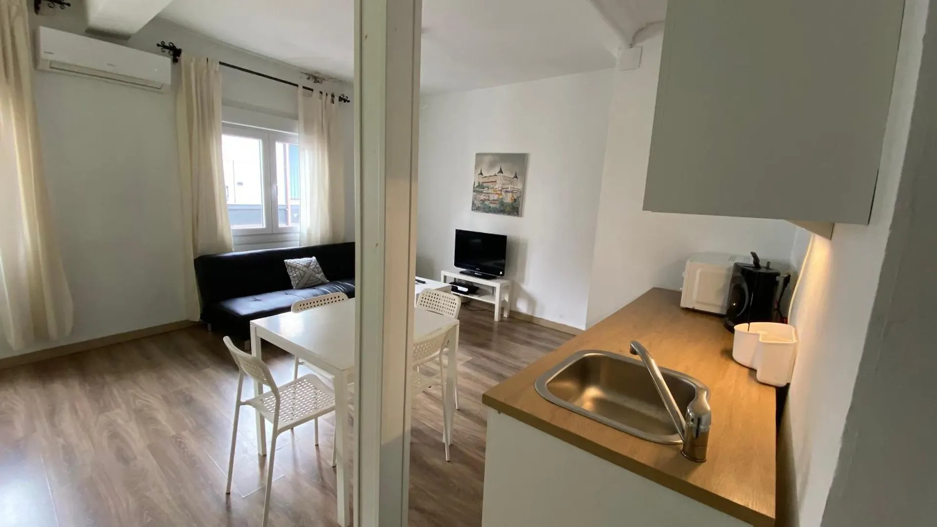Alojamiento En El Centro De Toledo Apartment
