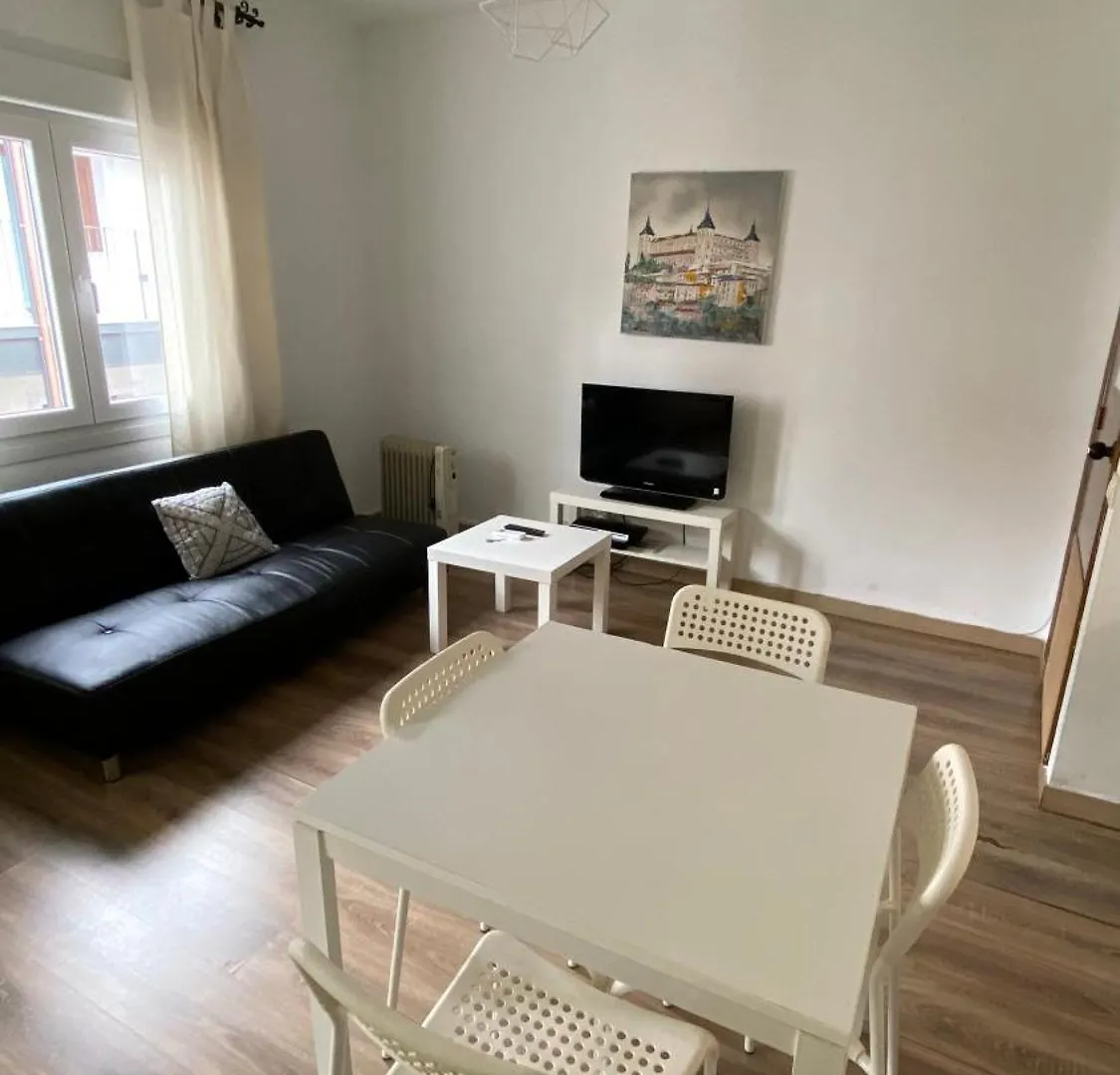 Alojamiento En El Centro De Toledo Apartment